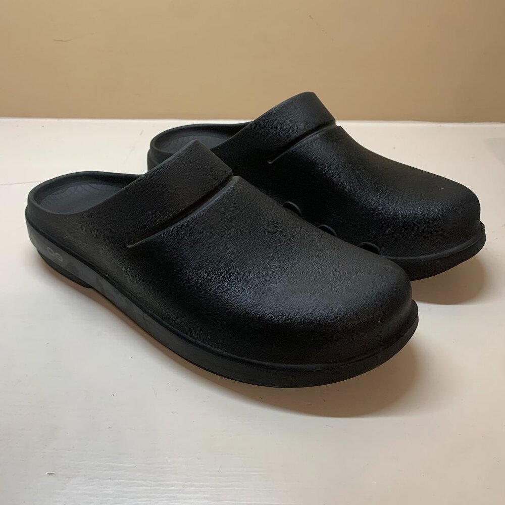 Oofos Men's Oocloog clog - black